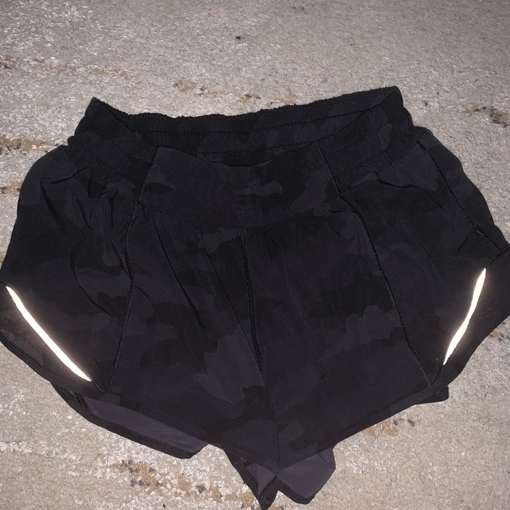 black camo lululemon shorts